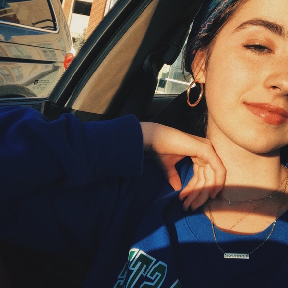 Meet your Posher, Olivia - Picture 6 of 12